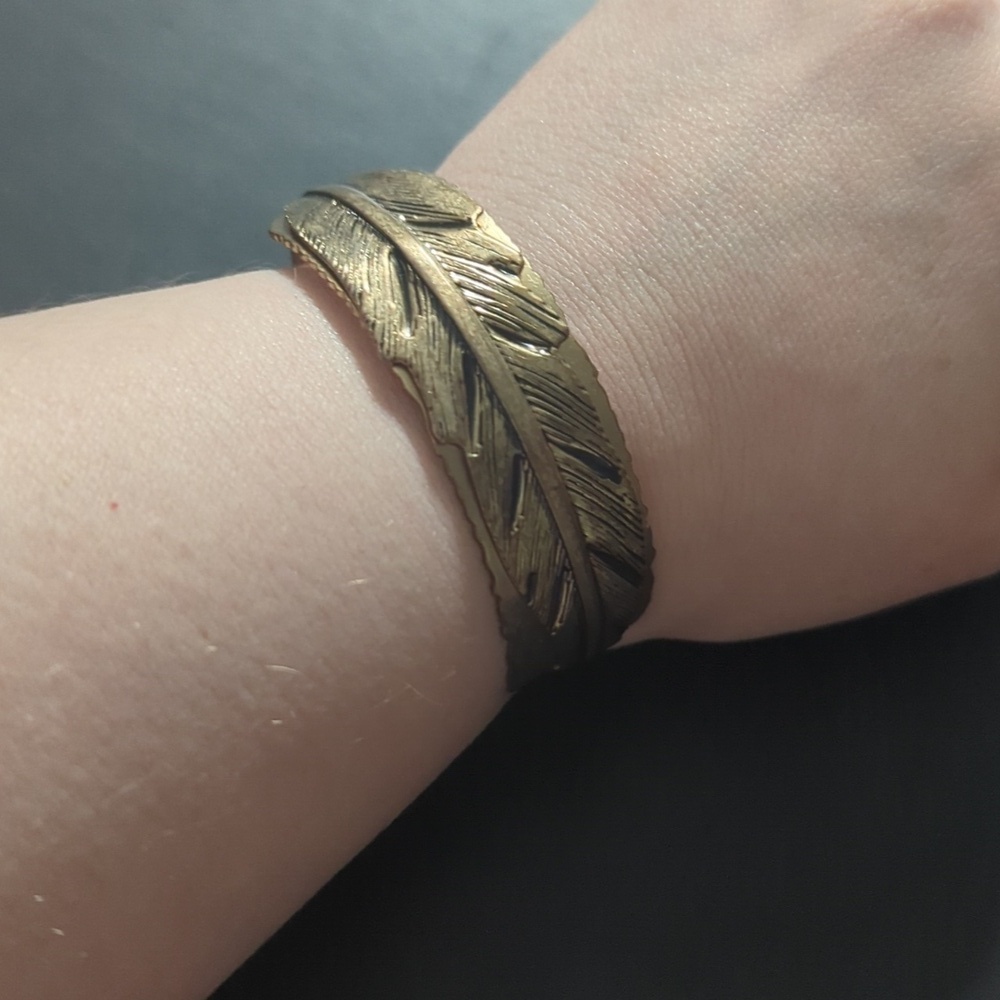 Antique Gold Tone Feather Open Cuff Bangle Statement Bracelet Antique Gold Tone